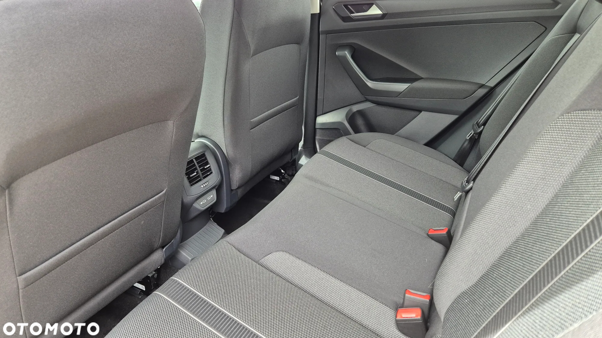 Volkswagen T-Roc 1.5 TSI Life Plus DSG - 8