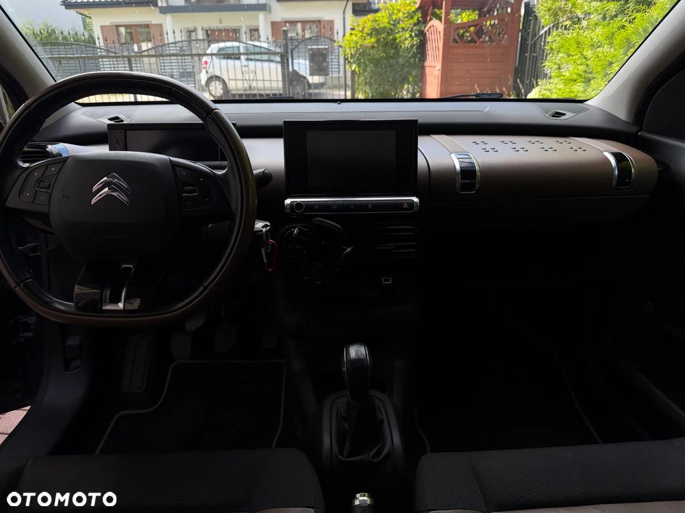Citroën C4 Cactus 1.2 PureTech Shine Edition S&S - 11
