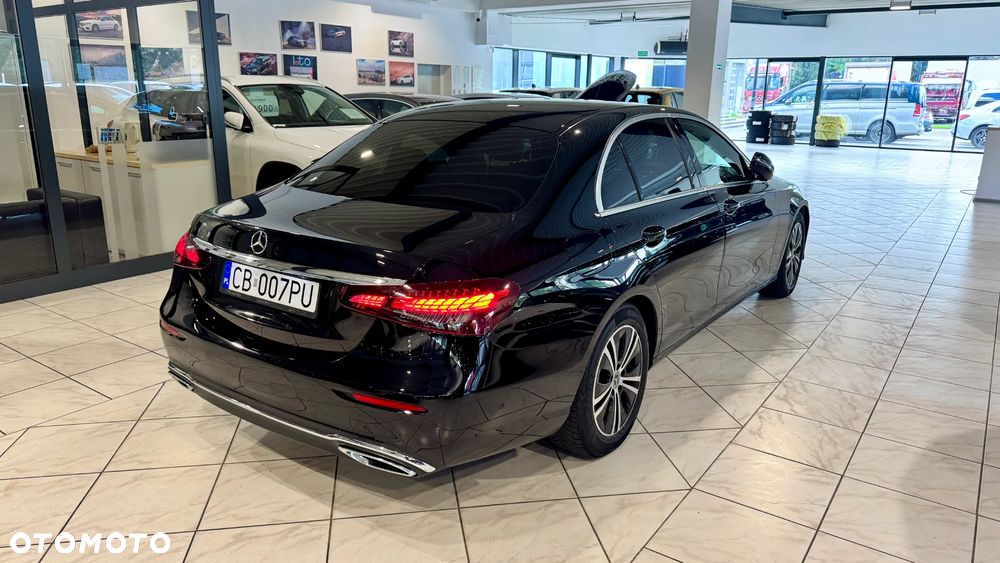 Mercedes-Benz E-Class 2022 photo 5