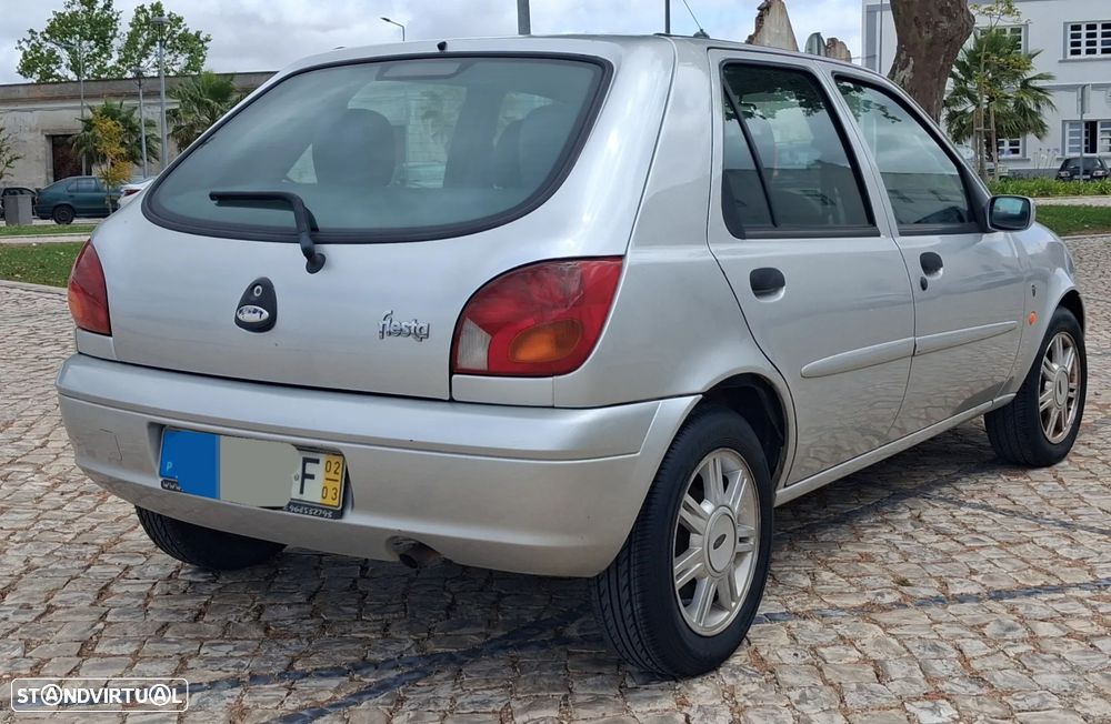 Ford Fiesta 1.25 Ghia - 5