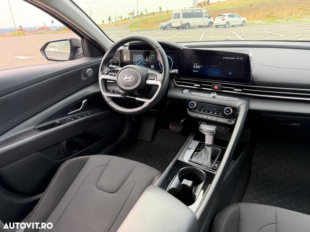 Hyundai Elantra 1.6 l 123 CP CVT Highway - 6