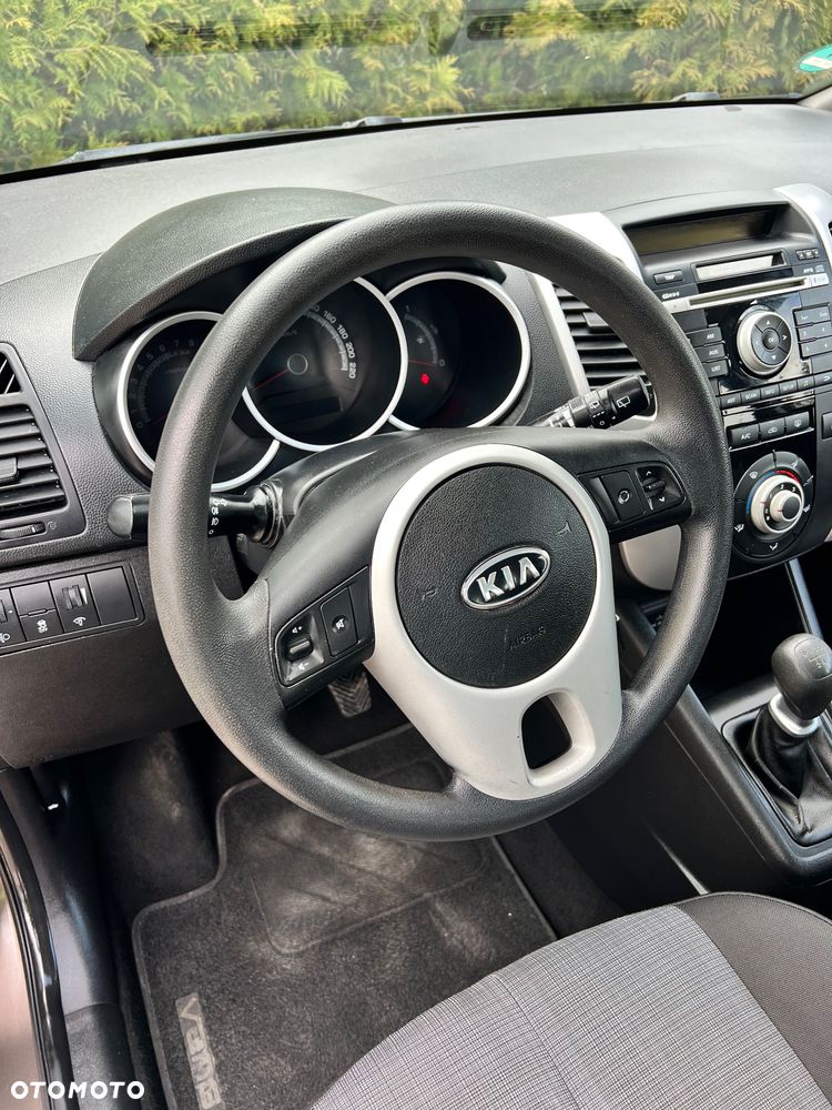 Kia Venga 1.4 CVVT Dream-Team Edition - 8