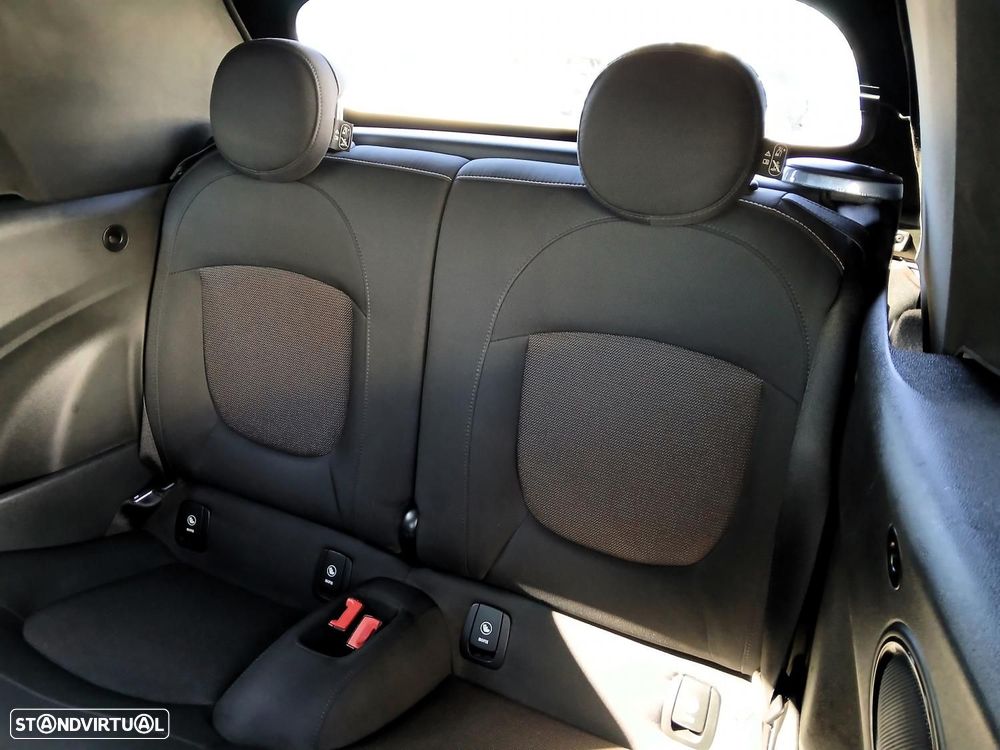 MINI Cabrio One - 17