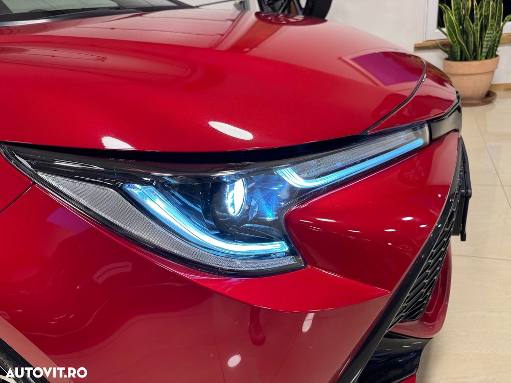 Toyota Corolla 1.8 Hybrid Team Deutschland - 33