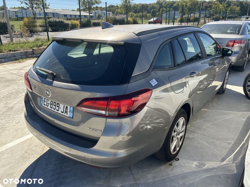 Opel Astra - 3