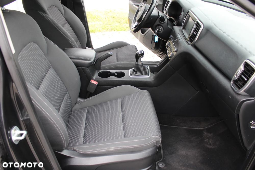 Kia Sportage 1.7 CRDI 2WD ISG Dream-Team Edition - 24