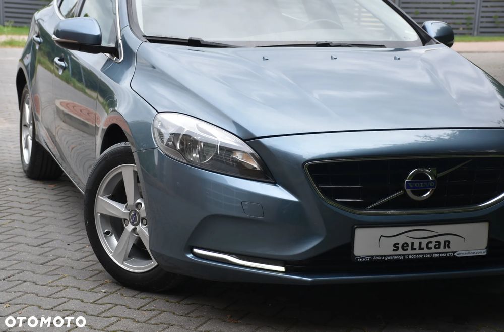 Volvo V40 D2 Momentum - 34
