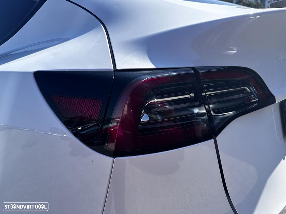 Tesla Model Y Long Range Tração Integral - 15