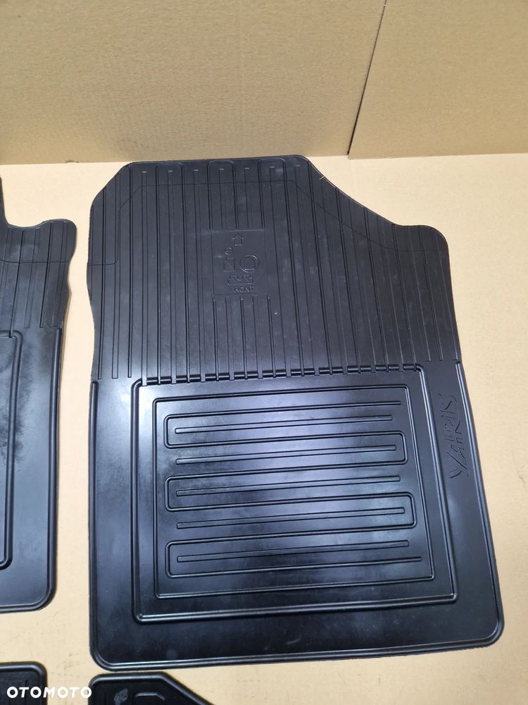 Oryginalne Dywaniki Toyota YARIS 11- GUMOWE PZ49K-B0355-RJ - 3