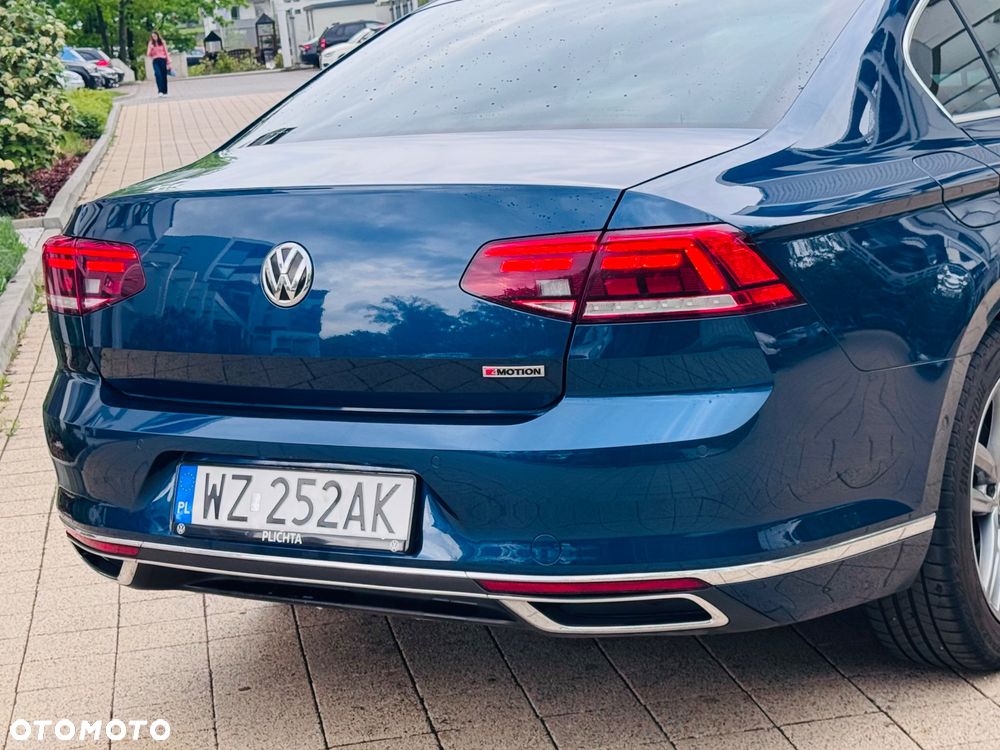 Volkswagen Passat 2.0 TDI Bi-Turbo BMT 4Mot Highline DSG - 14