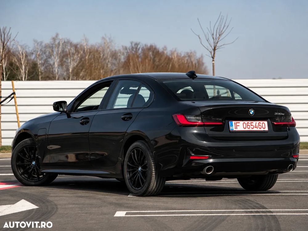BMW Seria 3 330e AT PHEV - 9