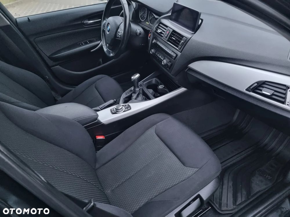 BMW Seria 1 118d DPF - 8