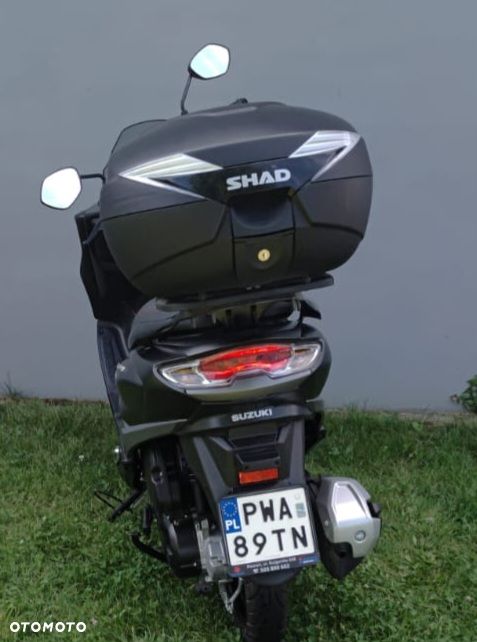 Suzuki Burgman - 10