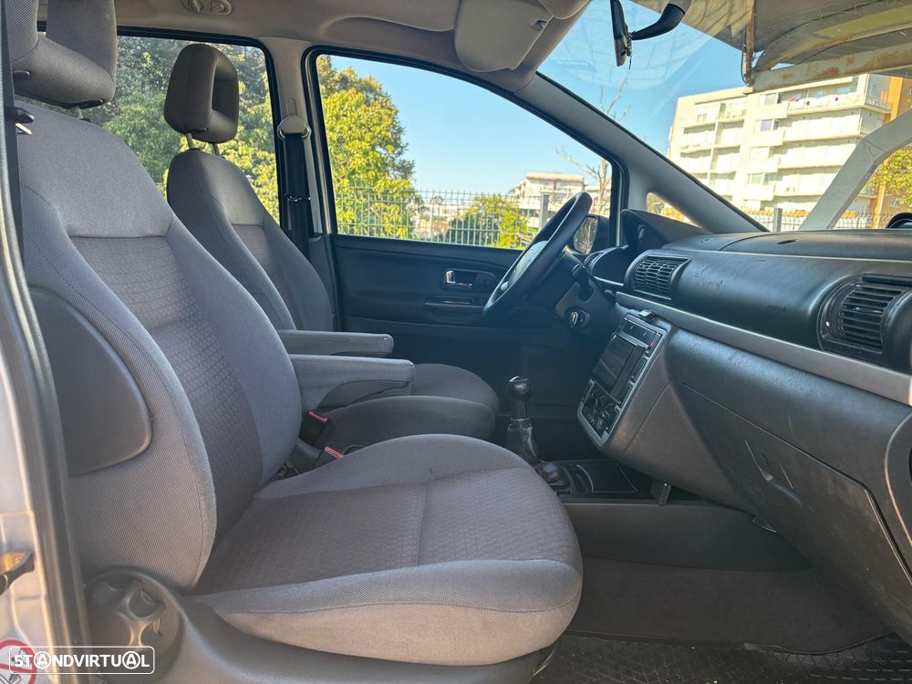 Ford Galaxy 1.9 TDi Trend - 8