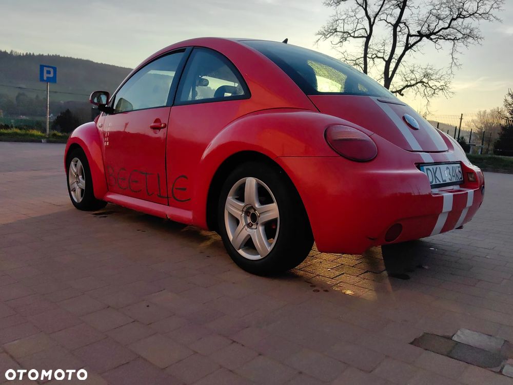 Volkswagen New Beetle - 24