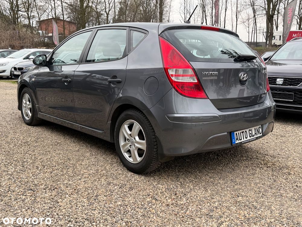 Hyundai i30 1.6 blue Style - 31