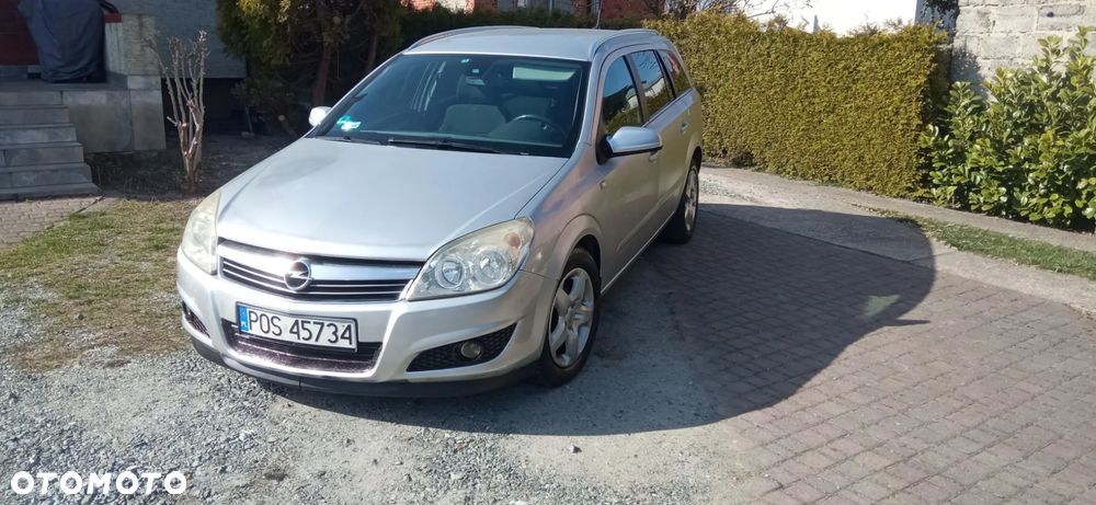 Opel Astra 1.9 CDTI DPF Innovation - 1