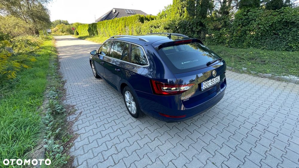 Skoda Superb 2.0 TDI 4x4 Style DSG - 17