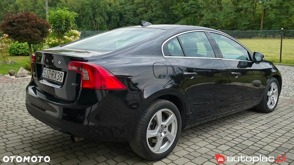 Volvo S60 2.0T Momentum - 4