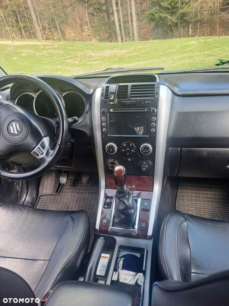 Suzuki Grand Vitara 2006 photo 3