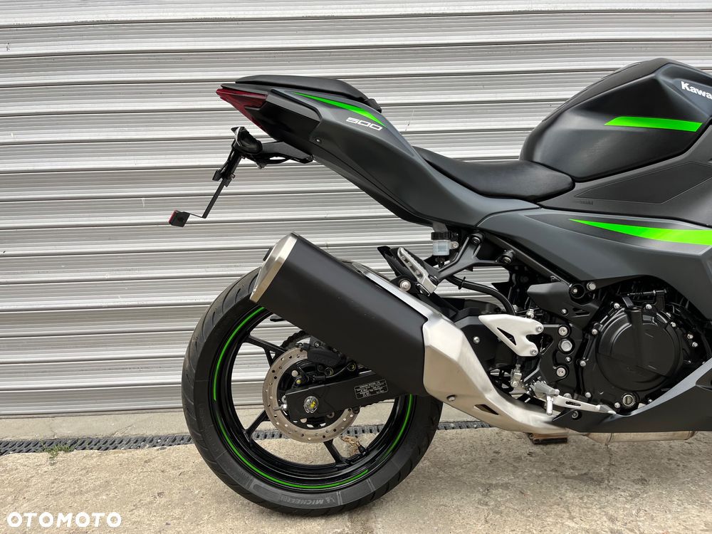 Kawasaki Ninja - 23