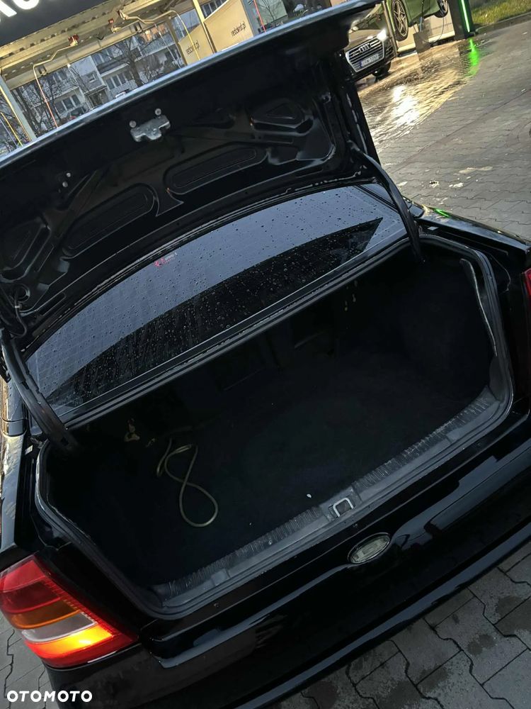 Opel Astra 2.2 Bertone - 10