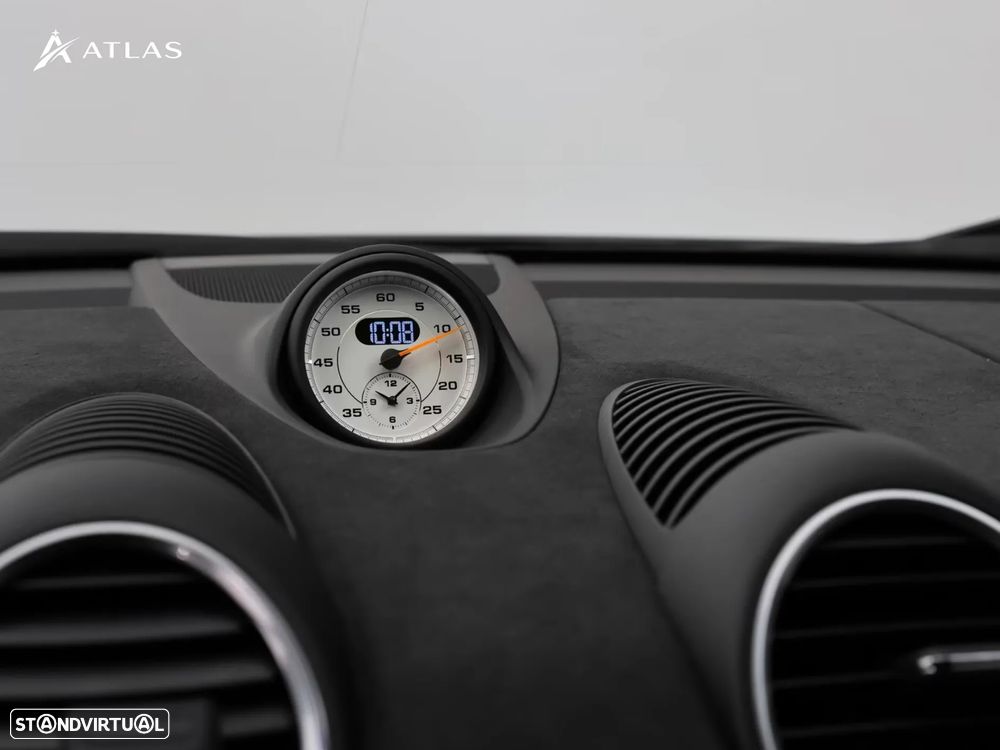 Porsche 718 Cayman GT4 RS - 10