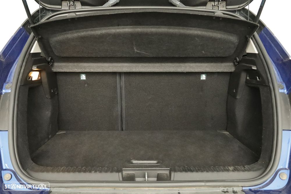 Renault Captur 1.0 TCe Techno Bi-Fuel - 25