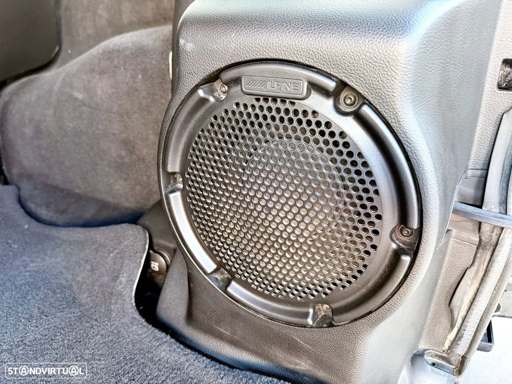 Jeep Wrangler Unlimited 2.8 CRD ATX Sahara Adventure Edition - 27