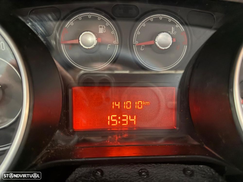 Fiat Punto 1.2 Young S&S - 8