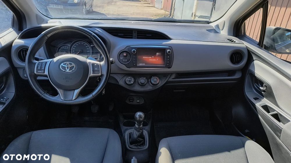 Toyota Yaris - 11