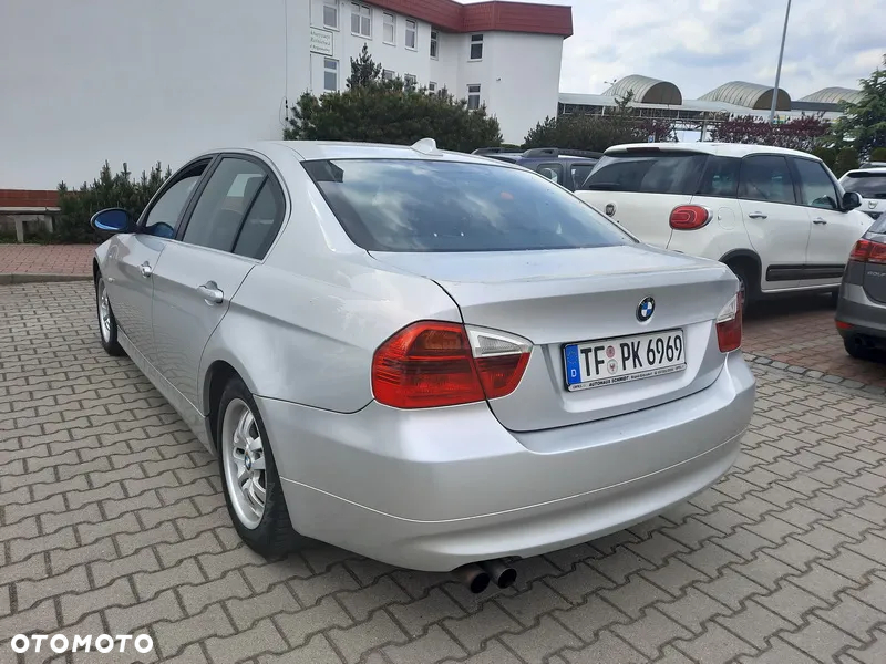 BMW Seria 3 325i - 13