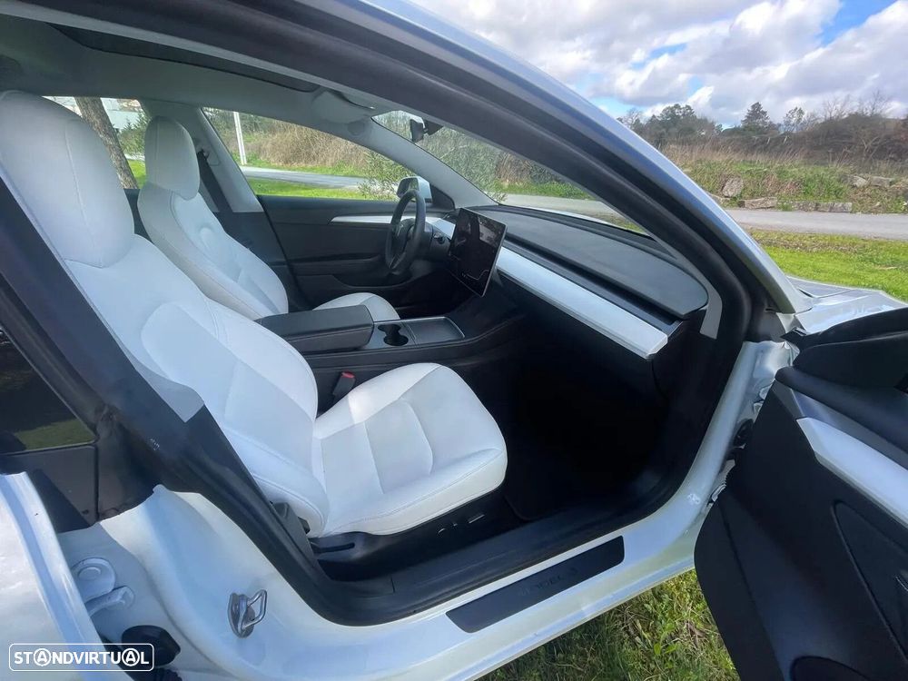 Tesla Model 3 Long Range AWD Dual Motor Performance - 18