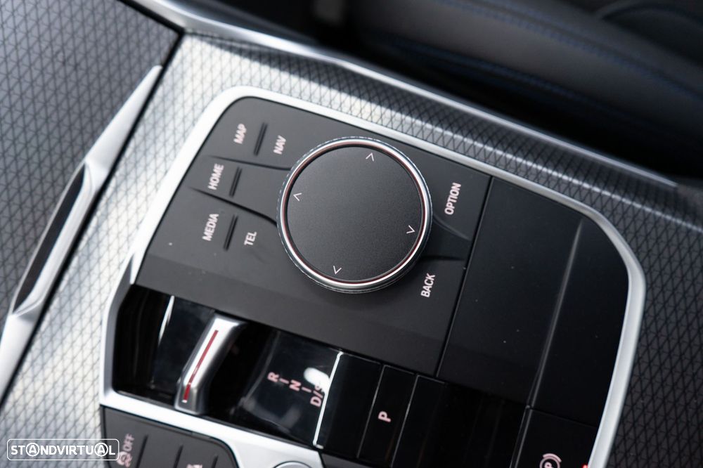 BMW 320 e Pack M Auto - 29