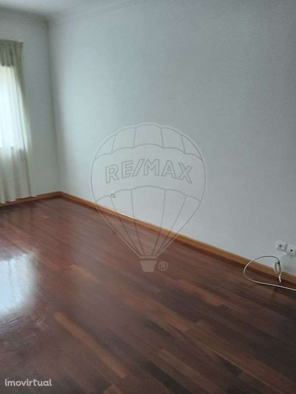 Apartamento T2 para arrendamento - Grande imagem: 4/5