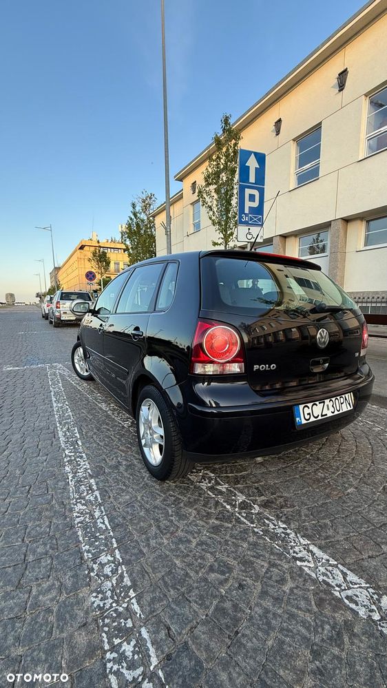Volkswagen Polo 1.4 16V Comfortline - 3