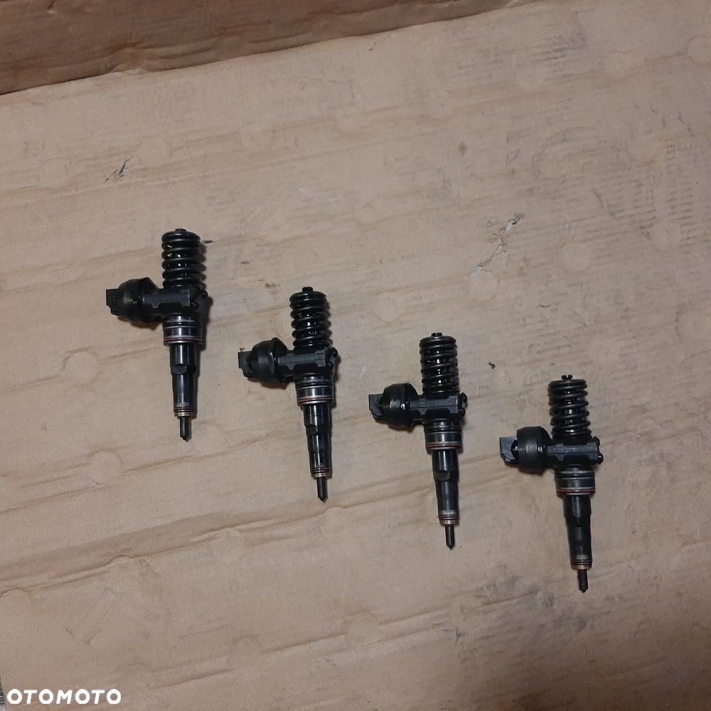 Pompowtryskiwacze VW AUDI 1.9 TDI  038130073AL KPL - 1