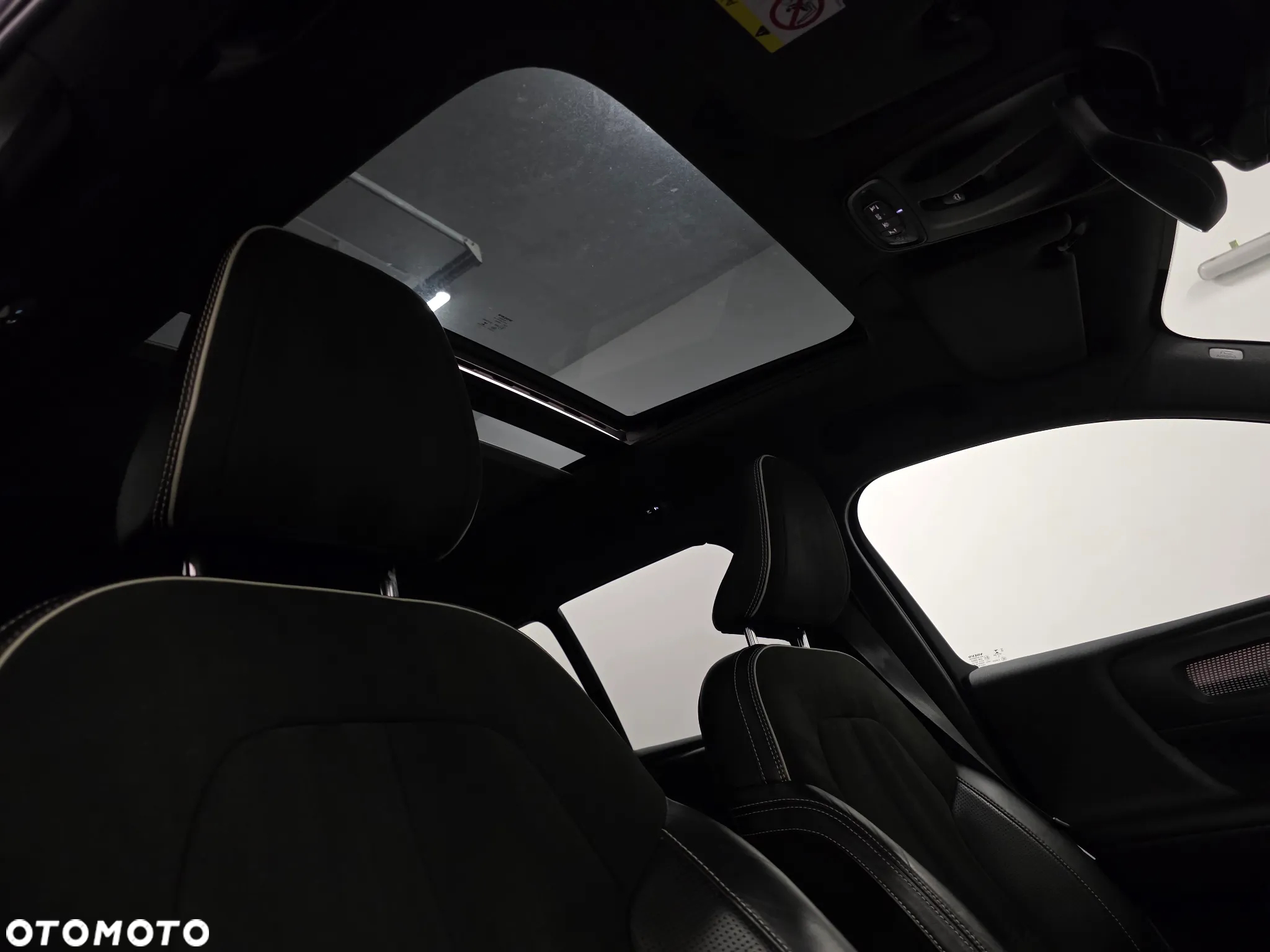 Volvo XC 40 D3 R-Design - 26