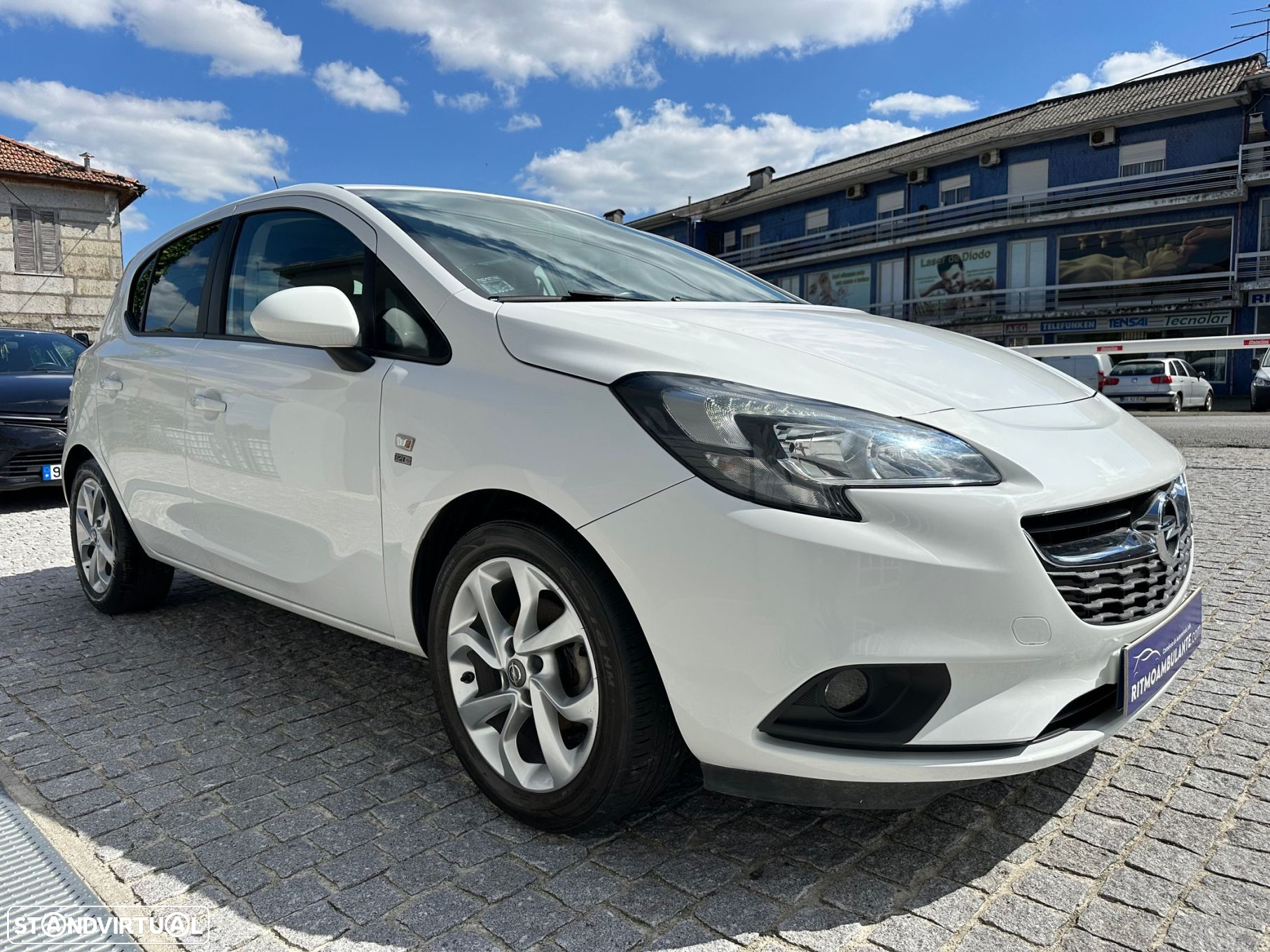 Opel Corsa 1.2 120 Anos - 6