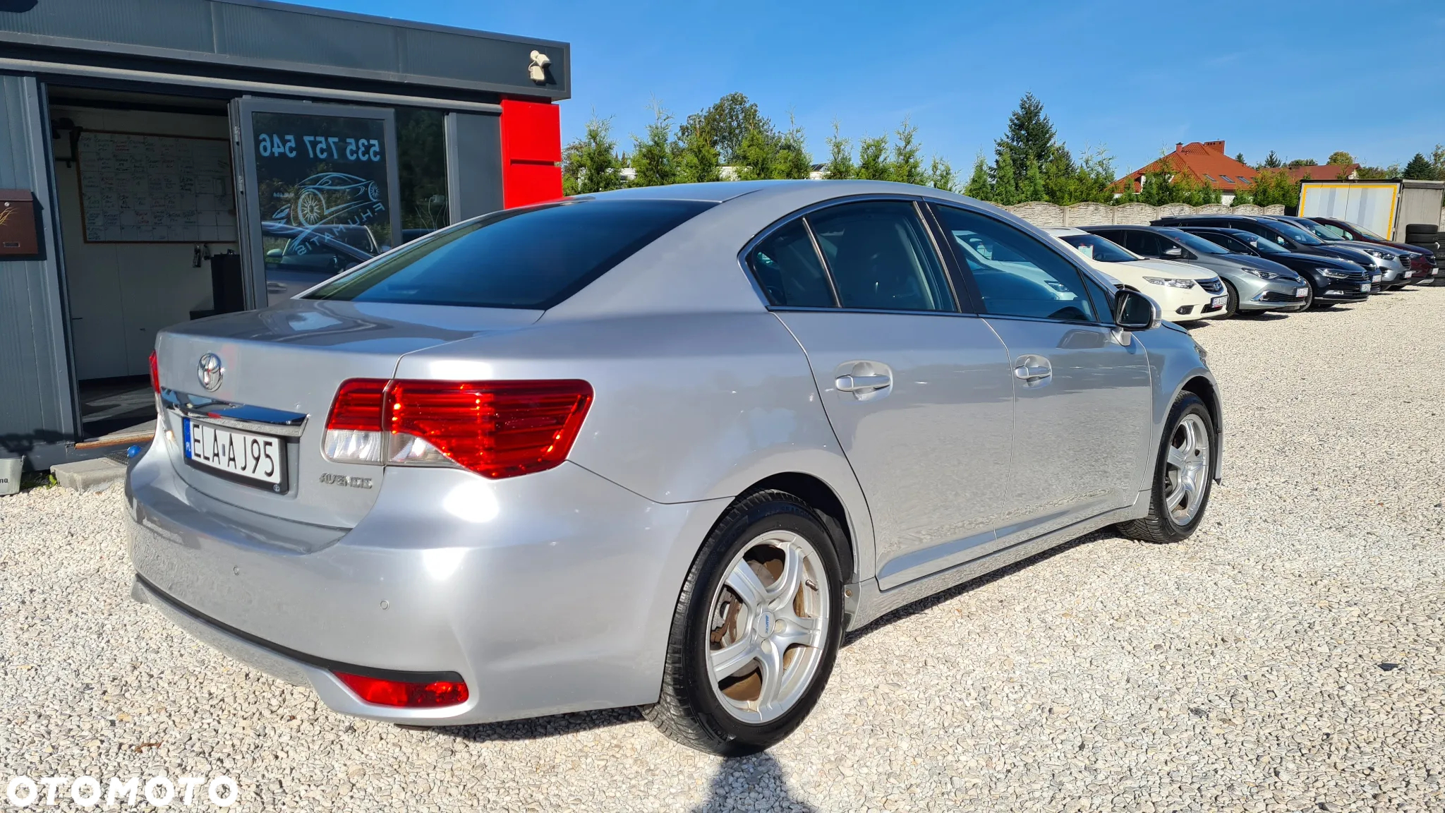 Toyota Avensis - 9