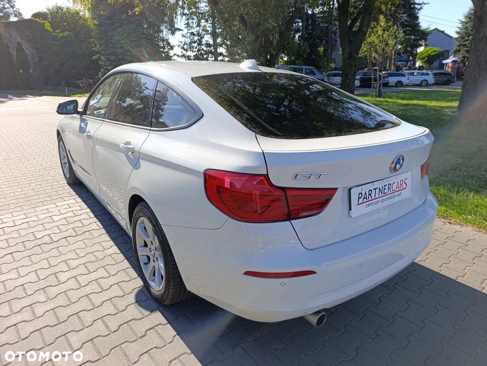 BMW 3GT 318d Business Edition - 5