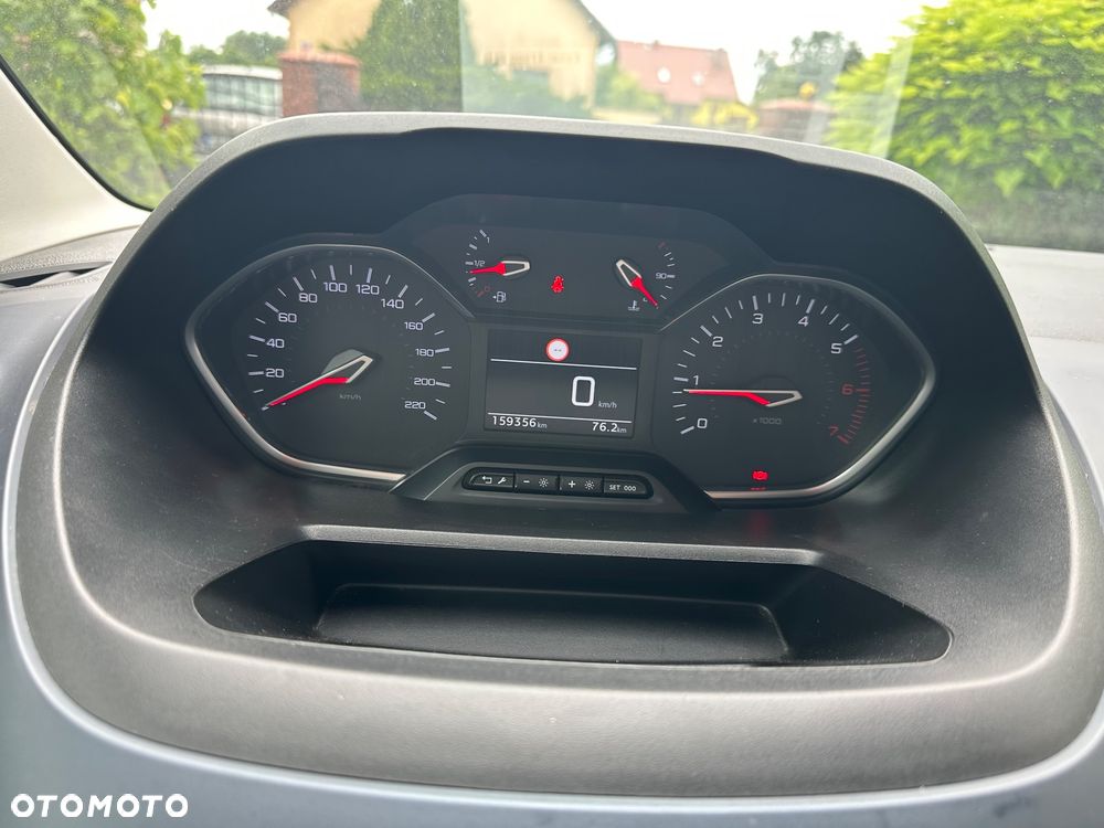 Peugeot Rifter - 8