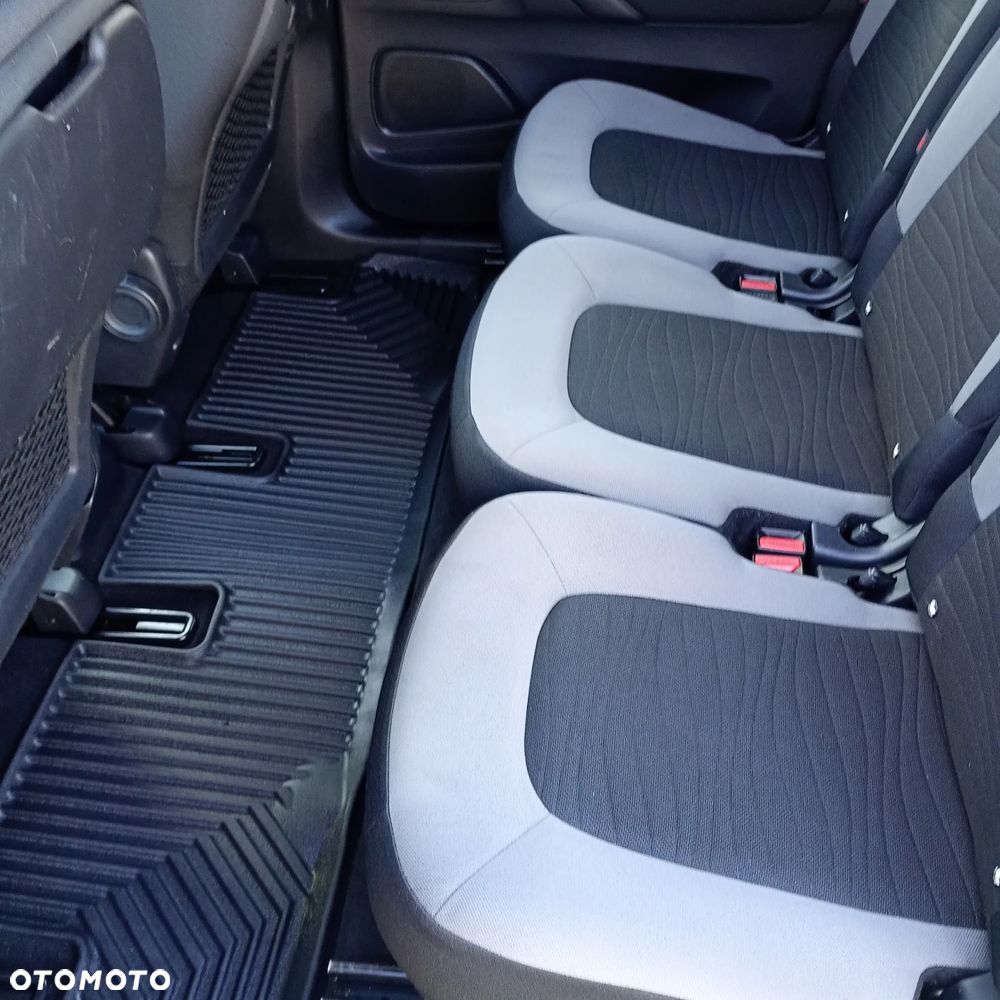 Citroën C4 Grand Picasso - 14