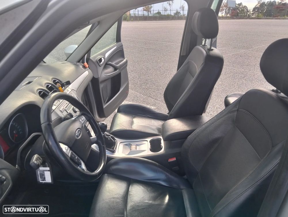 Ford S-Max - 6