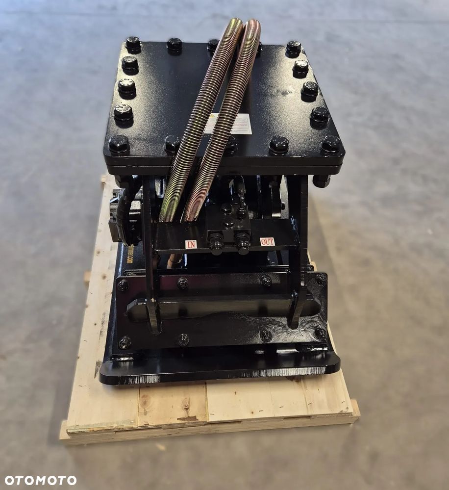 Zagęszczarka Płytowa Hydrauliczna maszyny 10-15 T BK Hammer - 4