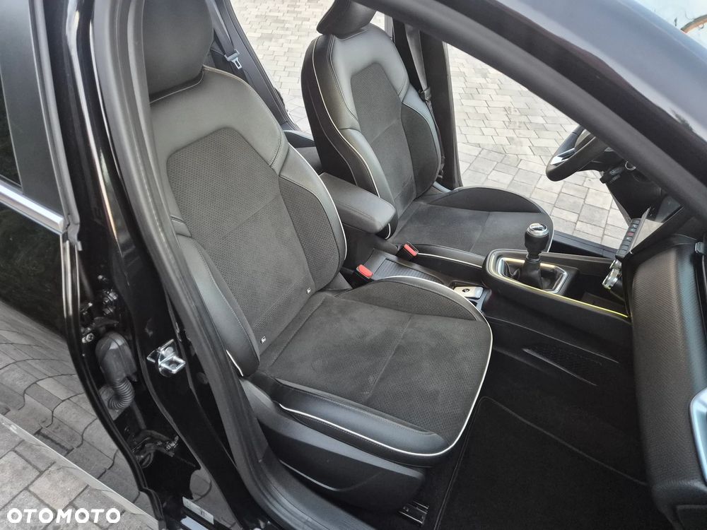 Renault Clio TCe 100 INTENS - 17