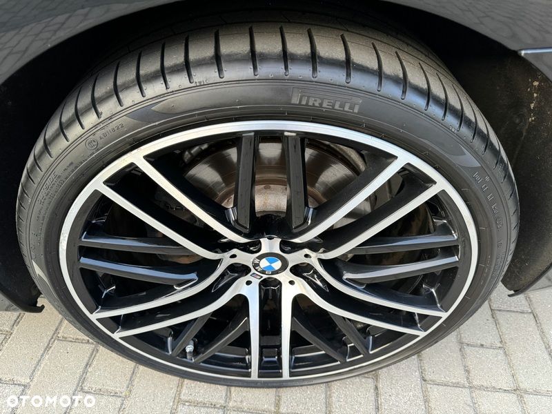 BMW Seria 7 - 21