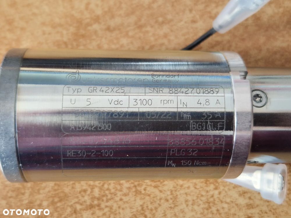 Silnik elektryczny napędu sekcji siewnika Kverneland Optima - 6
