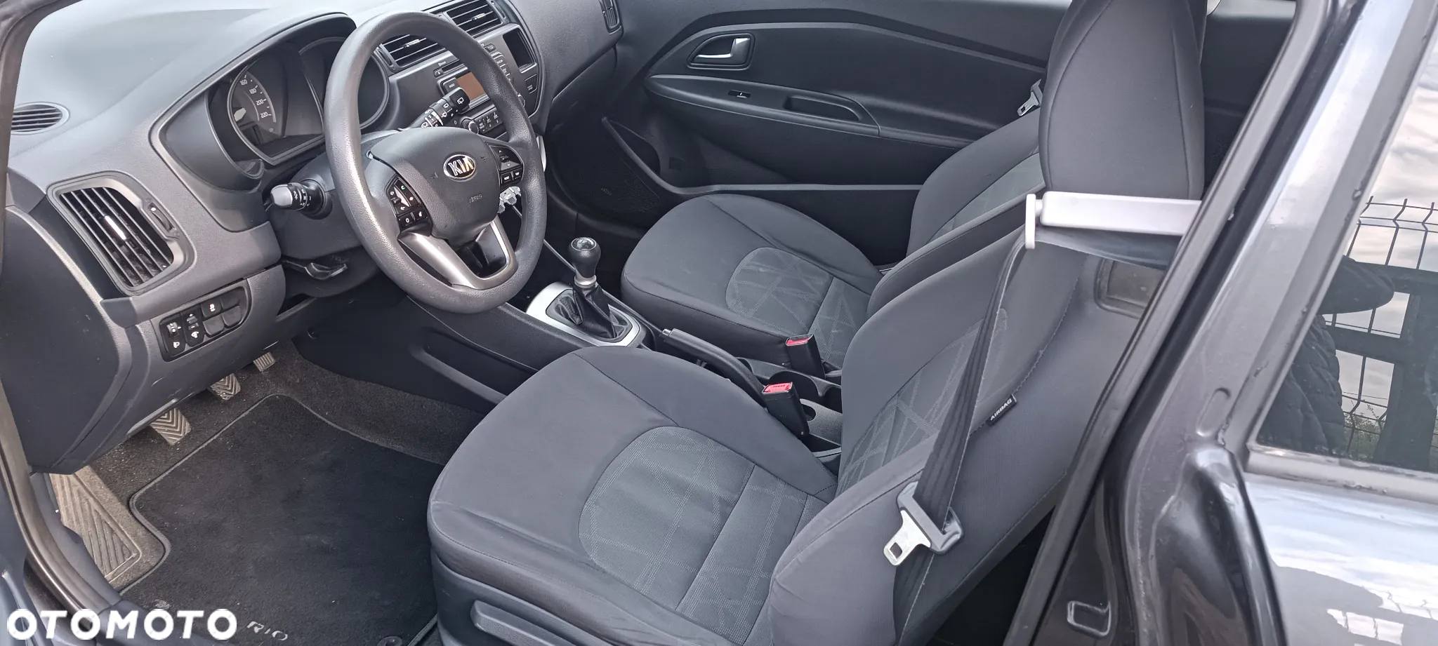 Kia Rio 1.2 Attract - 5