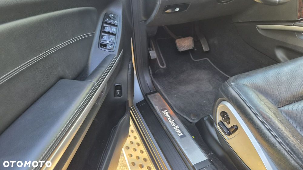 Mercedes-Benz GL 500 4Matic 7G-TRONIC - 9
